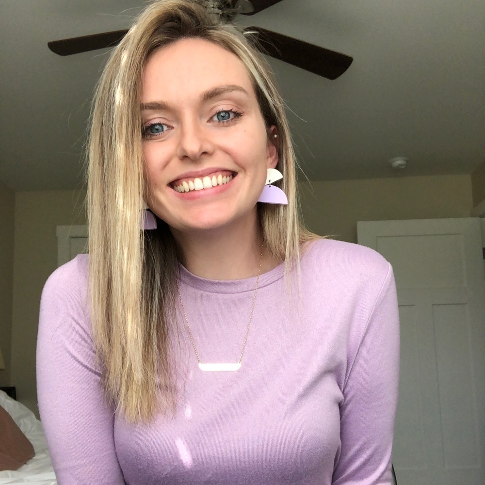 Meet your Posher, Enya